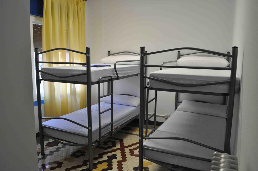 Albergue Internacional De Teruel City Backpackers Δωμάτιο φωτογραφία