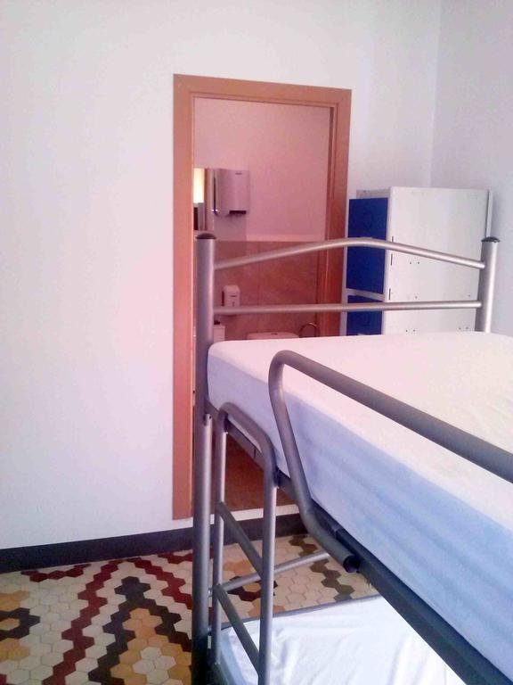 Albergue Internacional De Teruel City Backpackers Δωμάτιο φωτογραφία