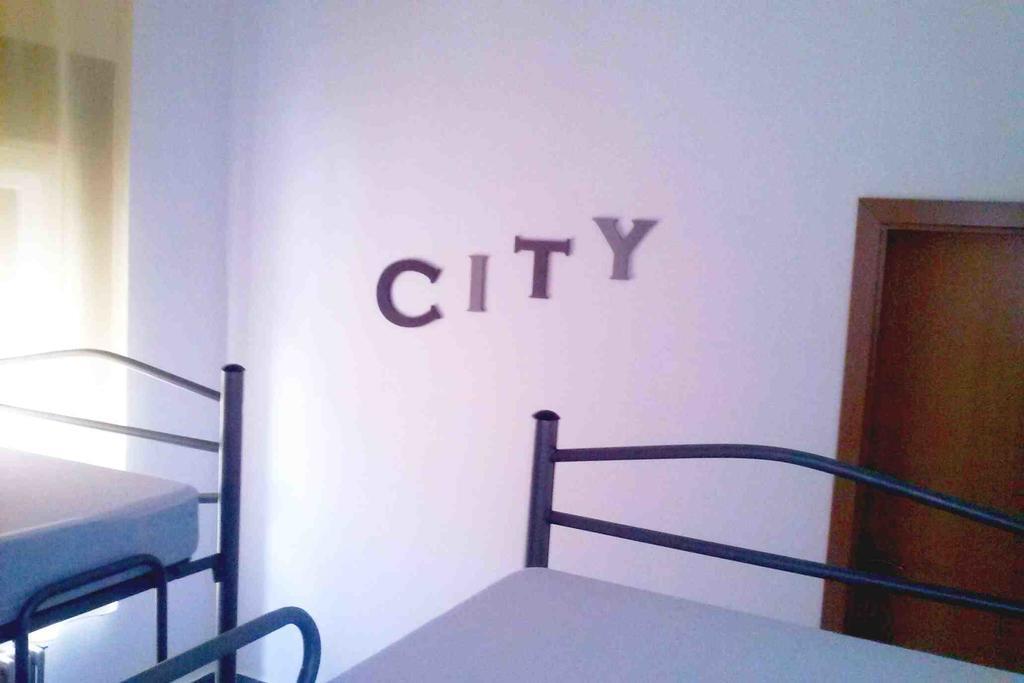 Albergue Internacional De Teruel City Backpackers Δωμάτιο φωτογραφία